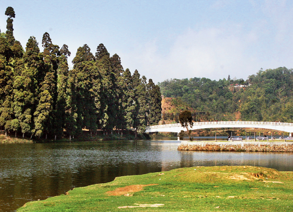 Escape Your Way : 3 Days, 2 Nights, MIRIK